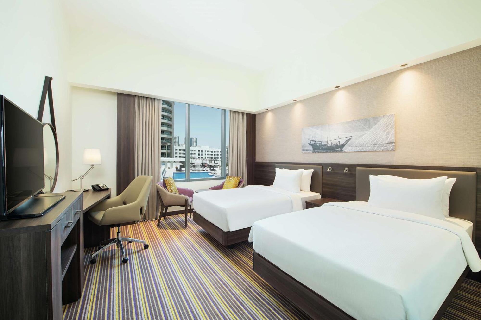 Hampton By Hilton Dubai Airport Hotel Exterior photo
